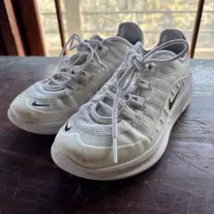 Nike キッズ ホワイトスニーカー