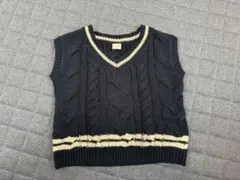 子ども服　ニットベスト