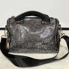 未使用❗️2way ハンドバッグ　スタッズ付き　シルバー　派手　ショルダーバック