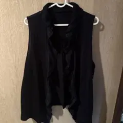 ブラック フリル襟 ノースリーブベスト