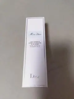 Miss Dior ローズシャワーミルクスクラブ75ml