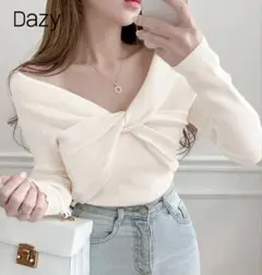 shein ホワイトオフショルダー長袖ニット