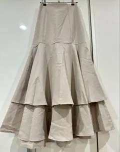 新品　タグ付き　ベージュ スカート　マーメイドフレア