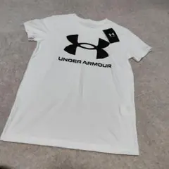 新品アンダーアーマー Under Armour トレーニングウェア S　白