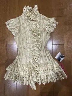 NOKO OHNO ノコオーノ　美品　フリル　ビーズ　花刺繍　チェック NOKO OHNO ノコオーノ 美品 フリル ビーズ 花刺繍 チェック