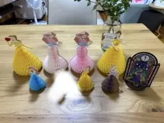 ドレス色当てクイズ ディズニープリンセス ハニカムカード