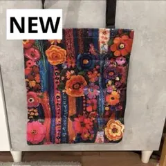 カラフル花柄トートバッグ　新品　フラワーデザイン　レディースおしゃれバッグ　春