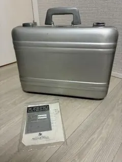 ぽ*吉様 【希少】ゼロハリバートン CIRCA 1938 限定復刻モデル ぽ*吉様 【希少】ゼロハリバートン CIRCA 1938 限定復刻モデル - メルカリ