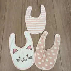 ニトリ　スタイ　よだれかけ　女の子　猫デザイン スタイ 3枚セット