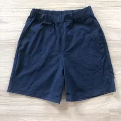 UNIQLO ウルトラストレッチアクティブショートパンツ　ネイビー　130