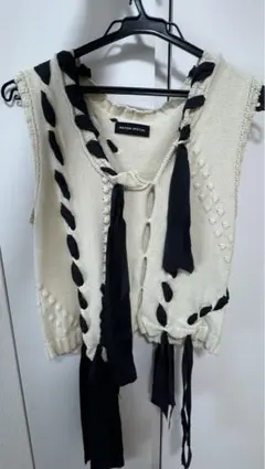 メゾンスペシャル　ニットベスト　白