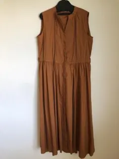 新品未使用☆ケティシェリー ノースリーブロングシャツワンピース　キャメル　Mのサムネイル