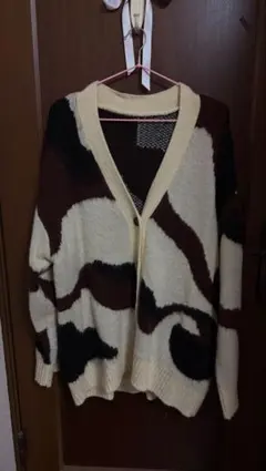 ユニークパターン カーディガン