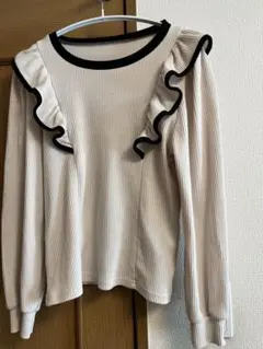 GRL フリル付き長袖トップス Lサイズ クリーム色