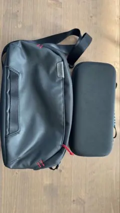 tomtoc Nintendo Switch用ブラックナイロンキャリーケース