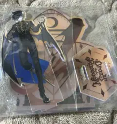 MONDO ACRYLIC STAND HW2025