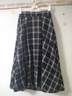 チェック柄フレアロングスカート