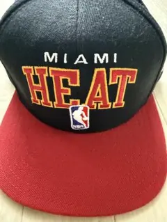 MIAMI HEAT スナップバックキャップ
