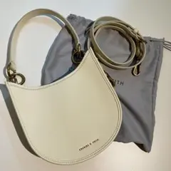 【美品】CHARLES & KEITH リングディティール ホーボーバッグ
