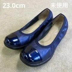 ラックラック空飛ぶパンプス エナメルバイカラー