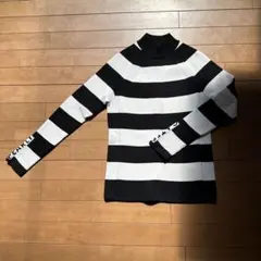 【美品】パーリーゲイツ ボーダー柄 ハイネックニット 背面ロゴ