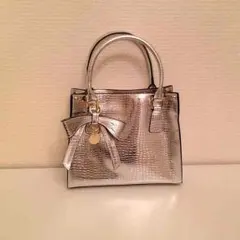 クロコ型押しシルバーハンドバッグ新品