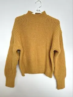 ユニクロ　マスタード ニットセーター　秋冬ニット