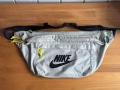 Nike ボディバッグ グレー