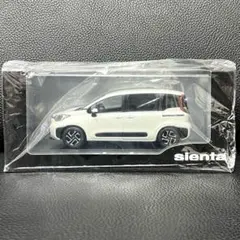 【未開封】SIENTA カラーサンプル ミニカー ホワイト 白 【非売品】のサムネイル