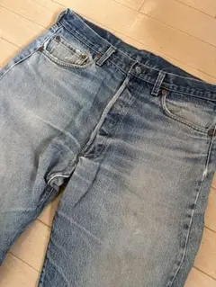 リーバイス 501 赤耳前期 アメリカ製 黒カン ヒゲ 縦落ち ゴールデンサイズ