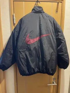 Nike リバーシブルジャケット ブラック/バーガンディ