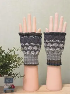 6手作り 手編み 毛糸のハンドウォーマー リストウォーマー ハンドメイド