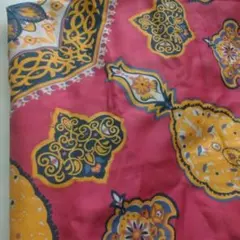 花柄シルクスカーフ 赤と黄色