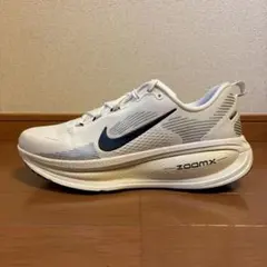 ナイキ ボメロ 18 27.5cm