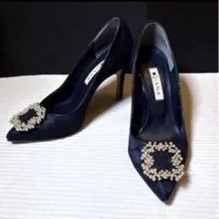 ダイアナ ポインテッドトゥ レース バックル ビジュー パンプス ハイヒール