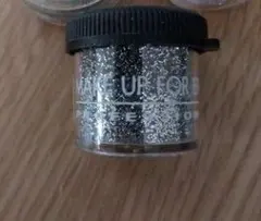 MAKE UP FOR EVER グリッター シルバーのサムネイル