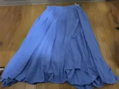 青 スカート