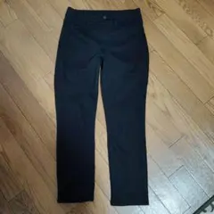 ユニクロ ウルトラストレッチクロップドレギンスパンツ スキニーデニムブラック M