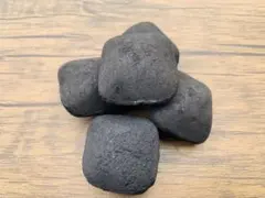 練炭【れんたん】バーベキュー用黒色炭塊 8個入り - メルカリ