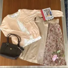 花柄スカート プリーツスカート アンサンブル　ピンク　ビジュー　カーディガン