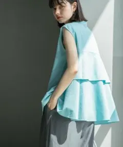 OPAQUE.CLIP ドライタッチバックフリルブラウス