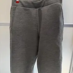 ユニクロ　ウルトラストレッチドライスウェットパンツ　グレー　M