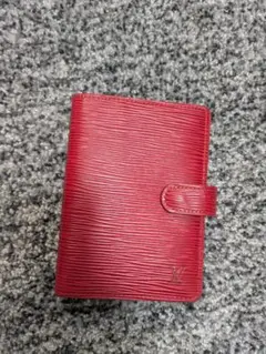 Louis Vuitton エピレザー 手帳カバー