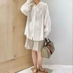 美品 カレンソロジー バンドカラー ボリュームスリーブギャザー