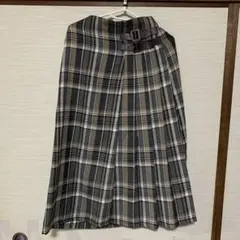 チェック柄ロングスカート ダブルバックル付き