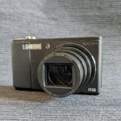 【難あり】RICOH リコー R8 デジタルカメラのサムネイル