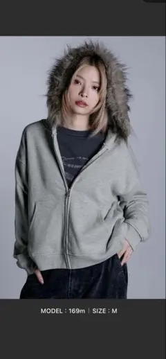 ファージップアップパーカー