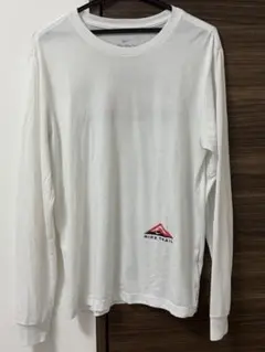 Nike DRI-FIT ロングスリーブTシャツ ホワイト