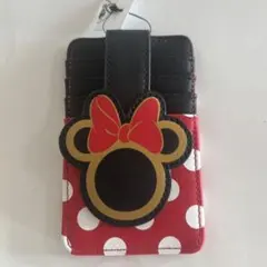 ディズニー　ミニーマウス パスケース 赤と白の水玉　カードケース