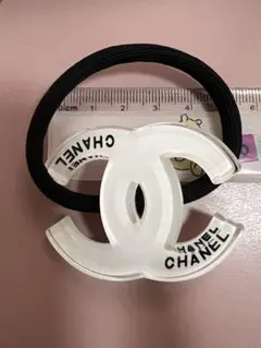 CHANEL ロゴ ヘアゴム